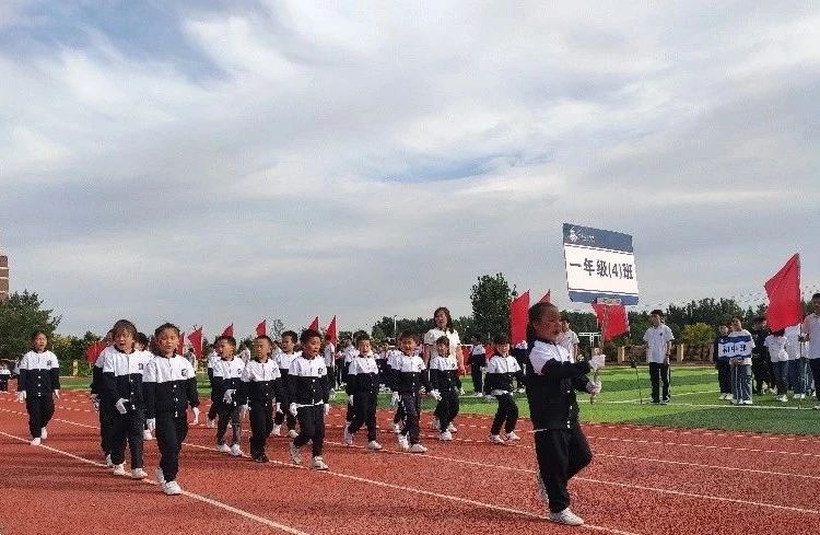 1605226841169213.jpg 08dbab0bde123f651dd4b68473e26dbe.jpg