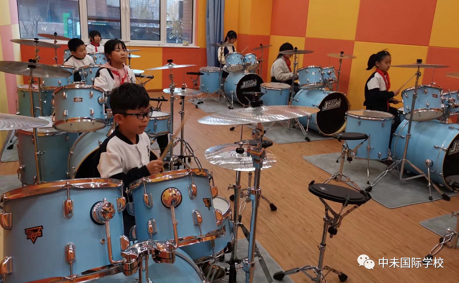 1615875290823507.jpg 06d08bc6eaec7f333f4a71fbda728dc2.jpg